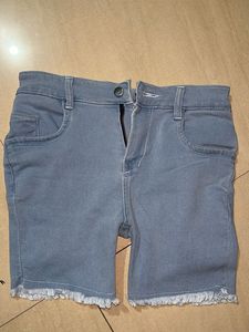 Denim Frayed Hem Shorts