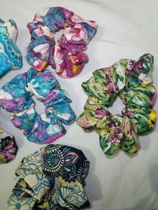 floral ethnic printed scrunchie tie multicolor