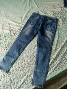 Women Dark Blue Jeans Trends