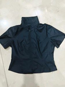 Crop Shirt