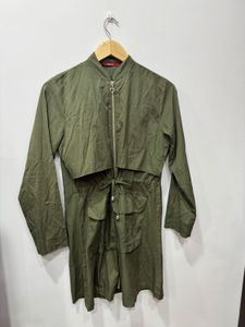 Green Dress Windsheeter