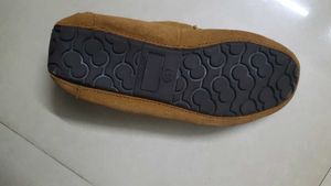 Ugg Koolaburra Women&#39;s W Lezly Tan Hard Sole Slipp