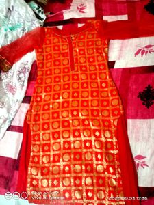 Elegant Red &amp; Gold Kurta