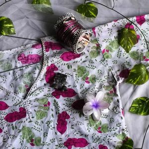 Floral Print Top 🍇✨