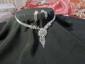 Elegant Silver-Tone Necklace Set