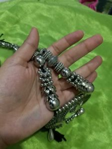 Silver Tone Necklace