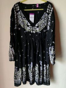 A Line Black Dress With Long Sleeves
