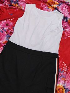 White Sleeveless Dress