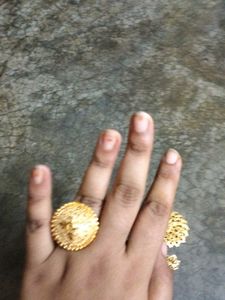 Gold Floral Jewelry Set: Earrings &amp; Pendant&amp;Ring