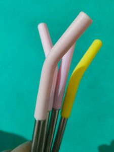 Set Of 4 Stainless Steel Straws With Sillicon Tip