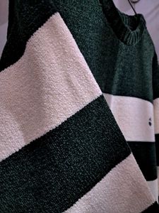 Stylish Sweater For Winters