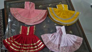 Laddoo Gopal 6 No. Dresses Combo