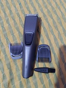 Philips Series 1000 Trimmer with neck pillow