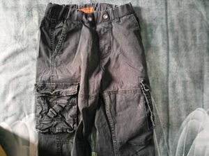 Green Olives Nd Black Cargo Pants