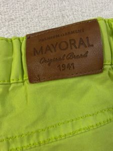 kids shorts.