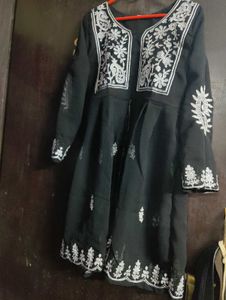 Black Embroidered Kurta