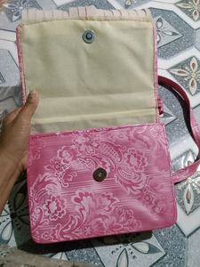 Beautiful Handbag 👜🤩