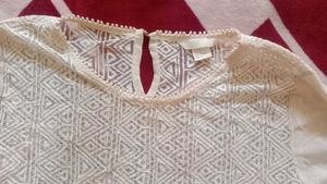 H&amp;M Chroset Top