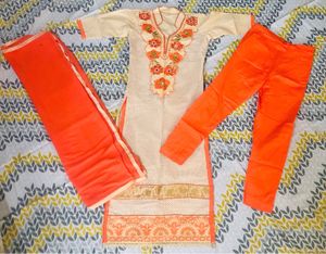 Elegant Salwar Suit🧡
