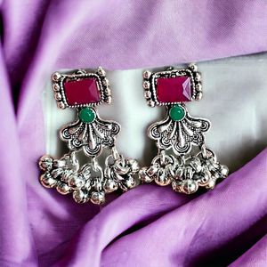 Silver chokar