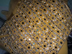 Crop Top Mustard 😍