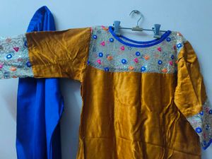 Kurti Will Leggings