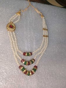 pair of neck piece