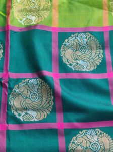 Green &amp; Pink Checkered uppada silk Saree