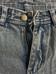 Light blue wash trendy denim jeans