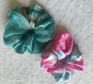 7 Premium Quality Hair Scrunchies