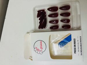 Nakhi Press On Nails