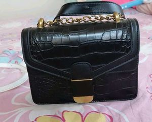 Chic Black Crossbody Bag