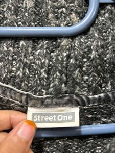 ✈️ Imported Cozy Grey Knit Sweater A
