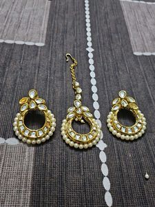 Earrings and Maang Tikka Set
