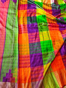 Double Check Lattu Pure Silk Saree