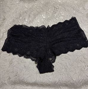 H&amp;M Beautiful Black Lace Briefs