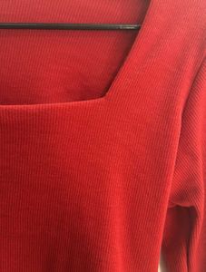 ❌️SALE❌️ Red Square Neck Fitted Top