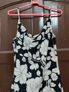 Aesthetic Slit Mid Length Dress