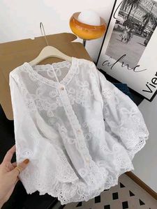 Women's Embroidery Shirt
