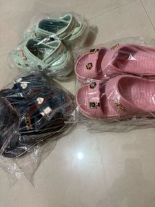new year offer 3 sleeper Trendy Clogs Bu