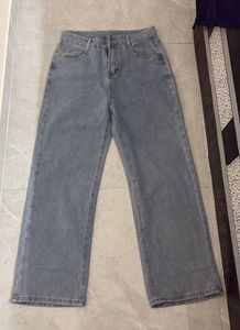 Wide Leg Light Wash Jeans