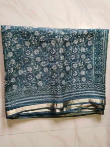 Teal Floral Print Saree✅