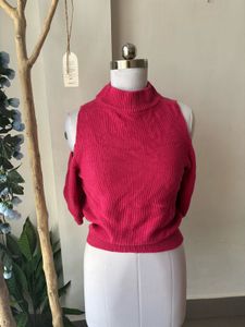 pink woollen top