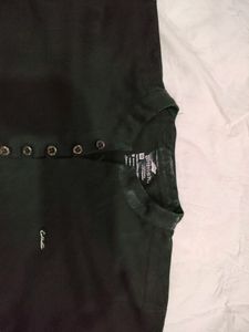 Black T-shirt With Buttons