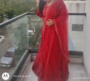 🔥 Designer Red Gown With Dupatta 🔥
