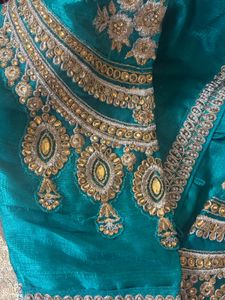 Teal Embroidered Kurta Set With Sequin And Beads