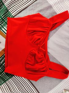 Urbanic Red Crop Top🍒