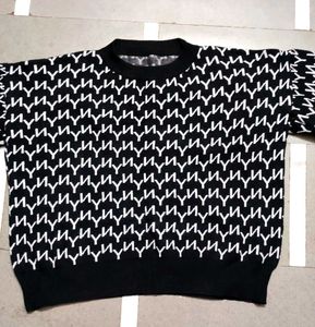 Stylish Black &amp; White Sweater