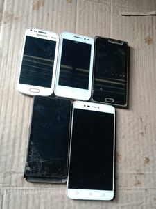 Used Smartphones Lot