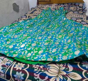 Ethnic gowns With Chunni